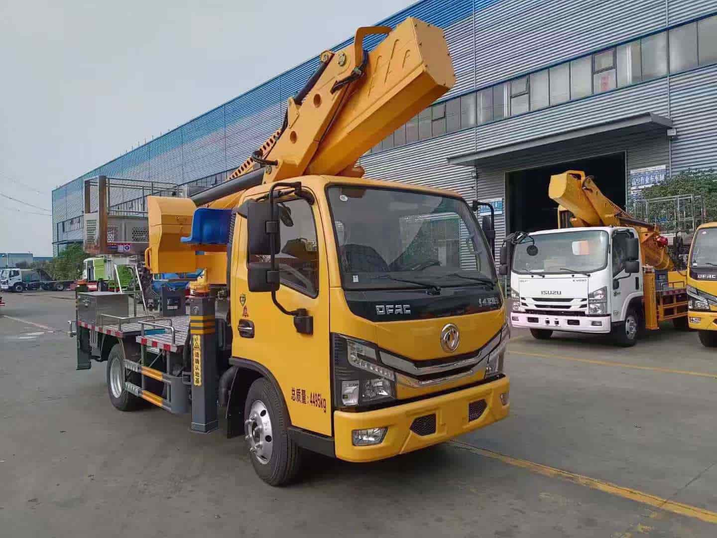 东风多利卡33米高空作业车