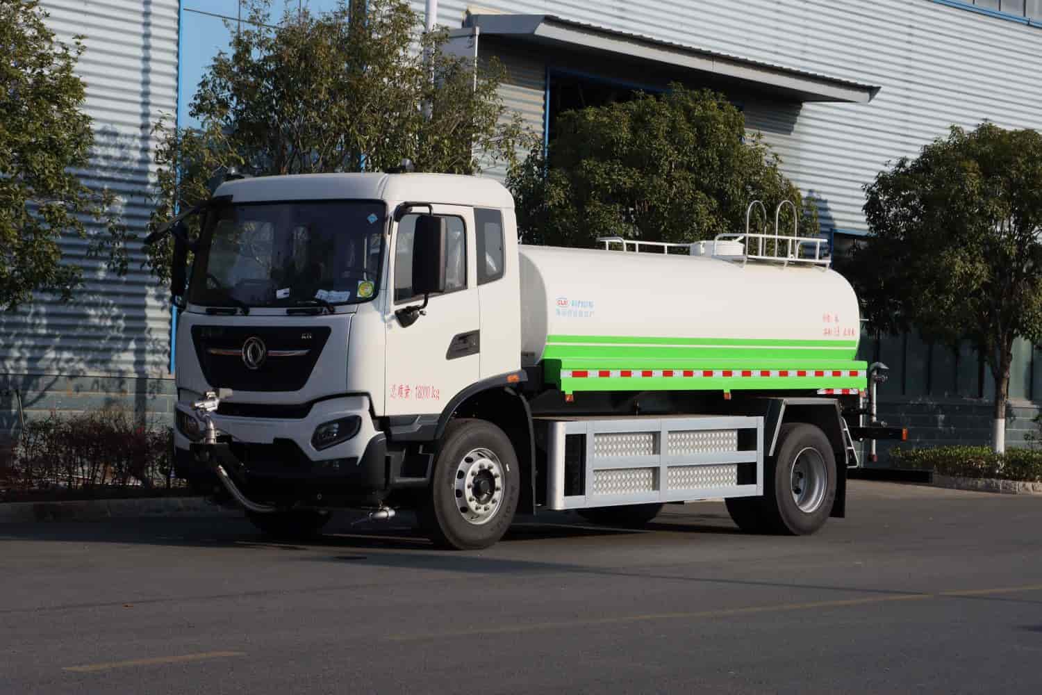 东风天锦纯电动洒水车