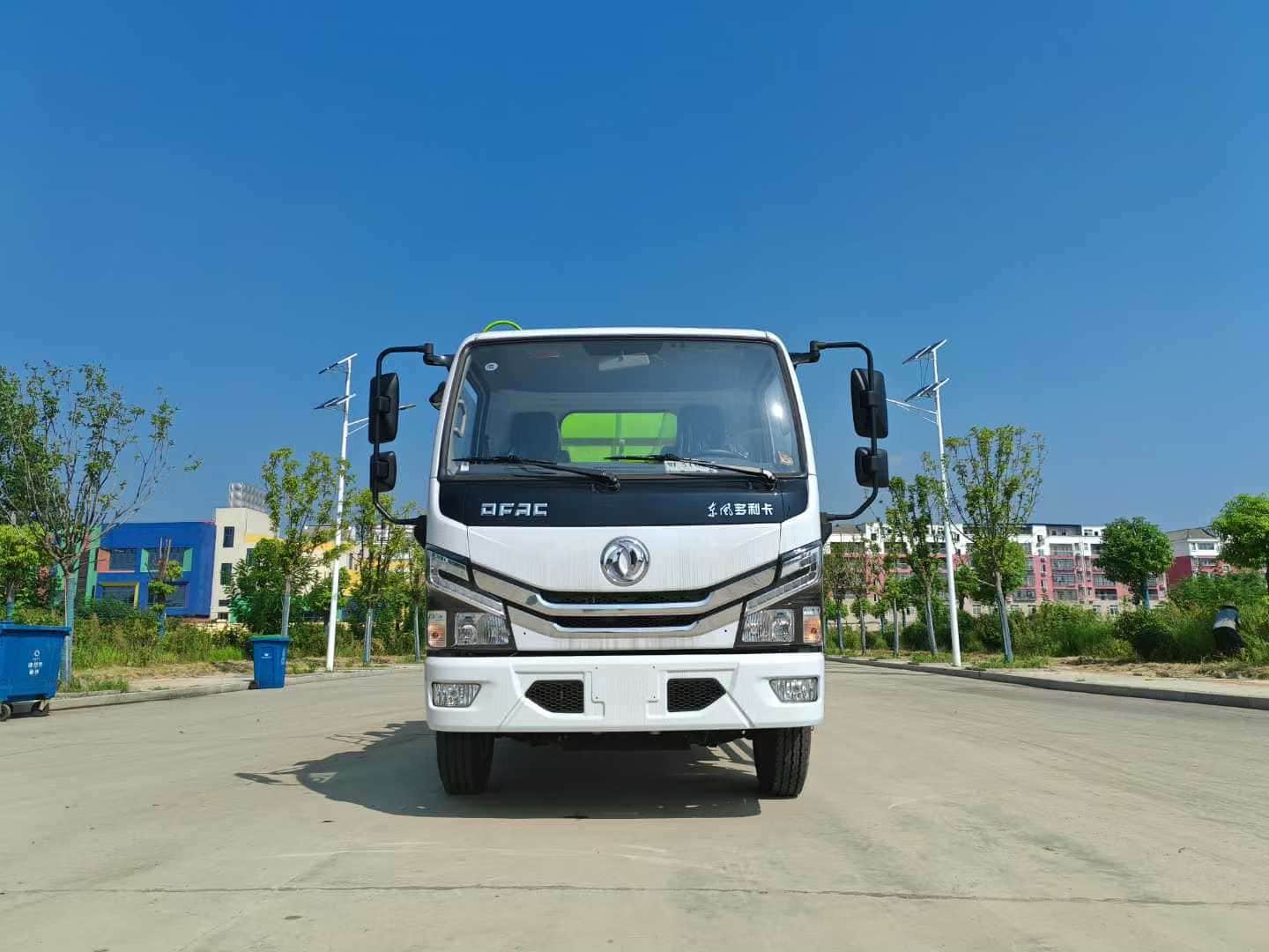 东风多利卡6方餐厨垃圾车