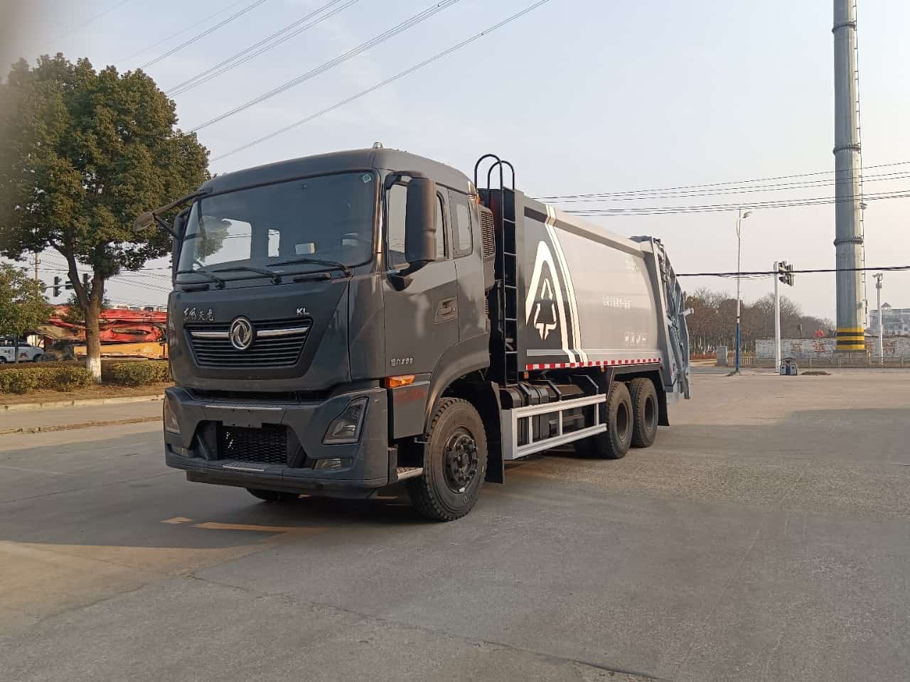 东风天龙后双桥压缩垃圾车22方