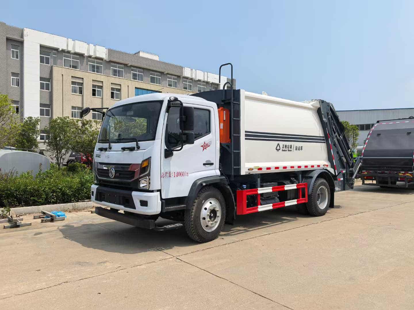 东风星云12方压缩垃圾车