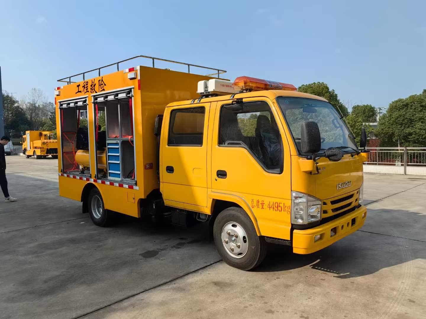 五十铃双排救险车