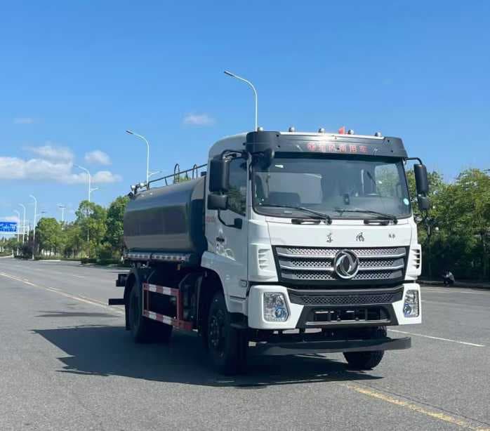 东风K6洒水车