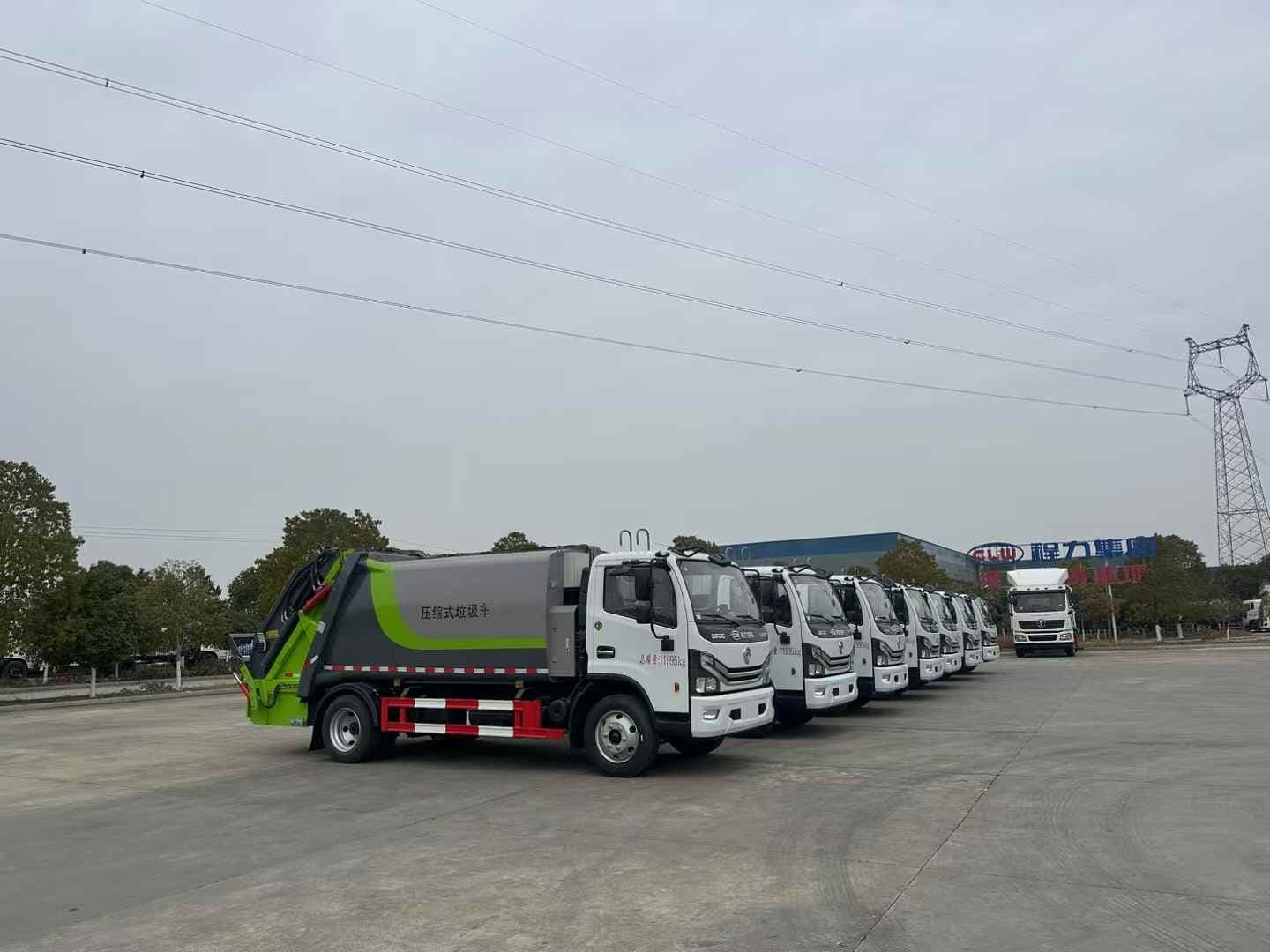 东风多利卡系列压缩垃圾车