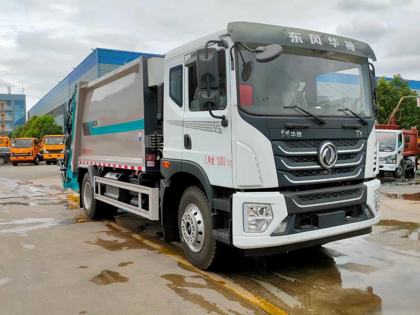 东风华神14立方压缩垃圾车