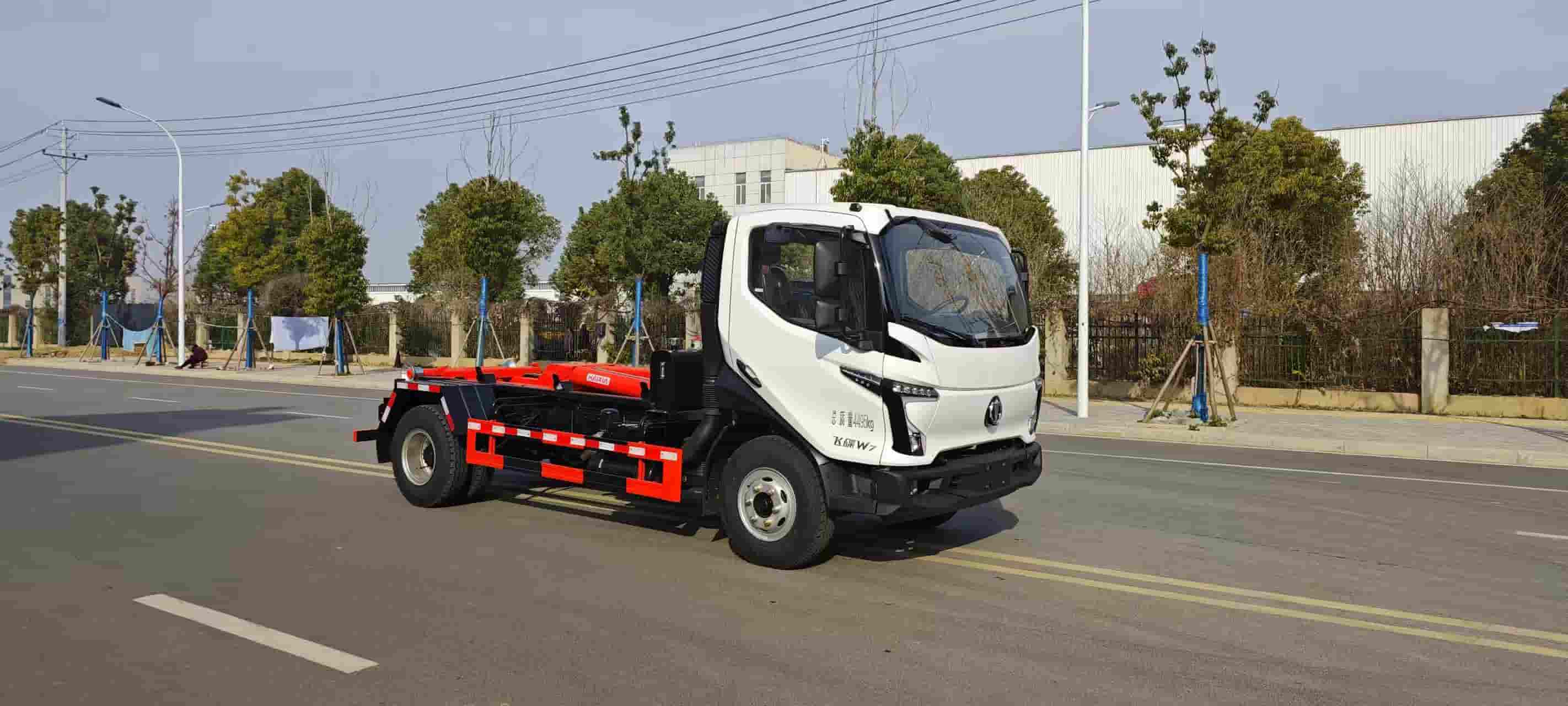 蓝牌飞碟奥驰高端产品W7系车厢可卸式垃圾车