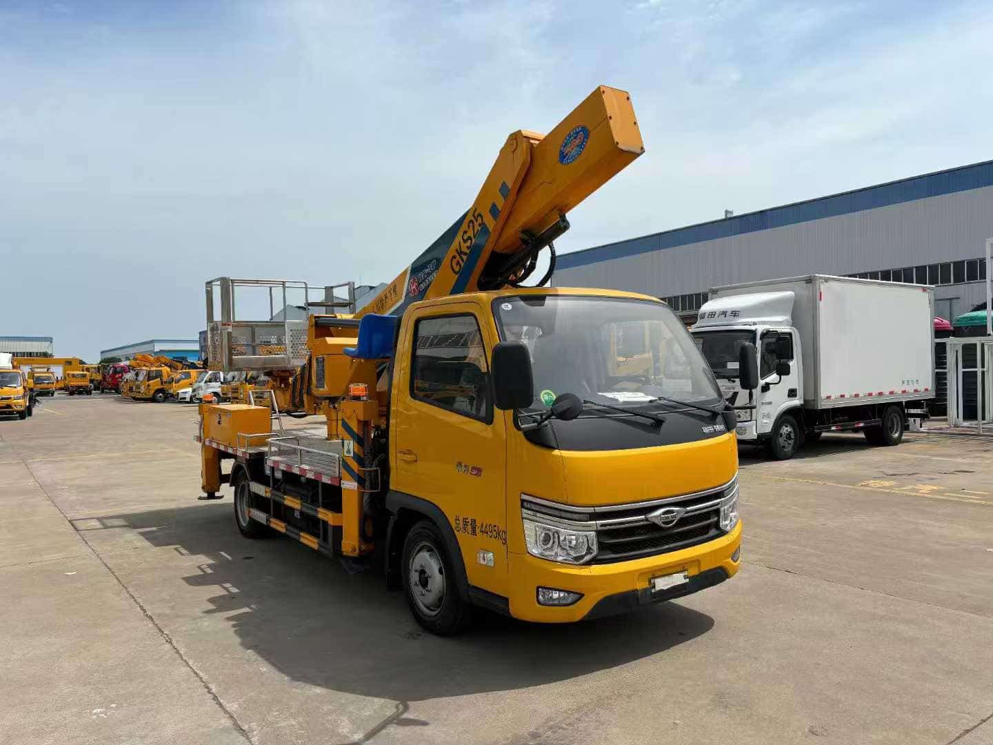 福田领航25米高空作业车