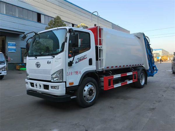 解放11立方压缩垃圾车