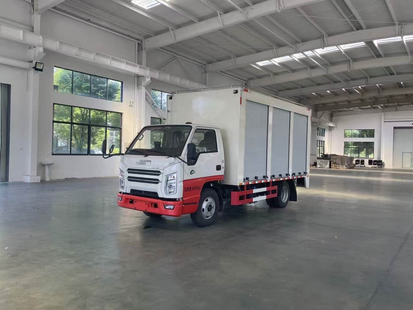 江铃顺达检修车