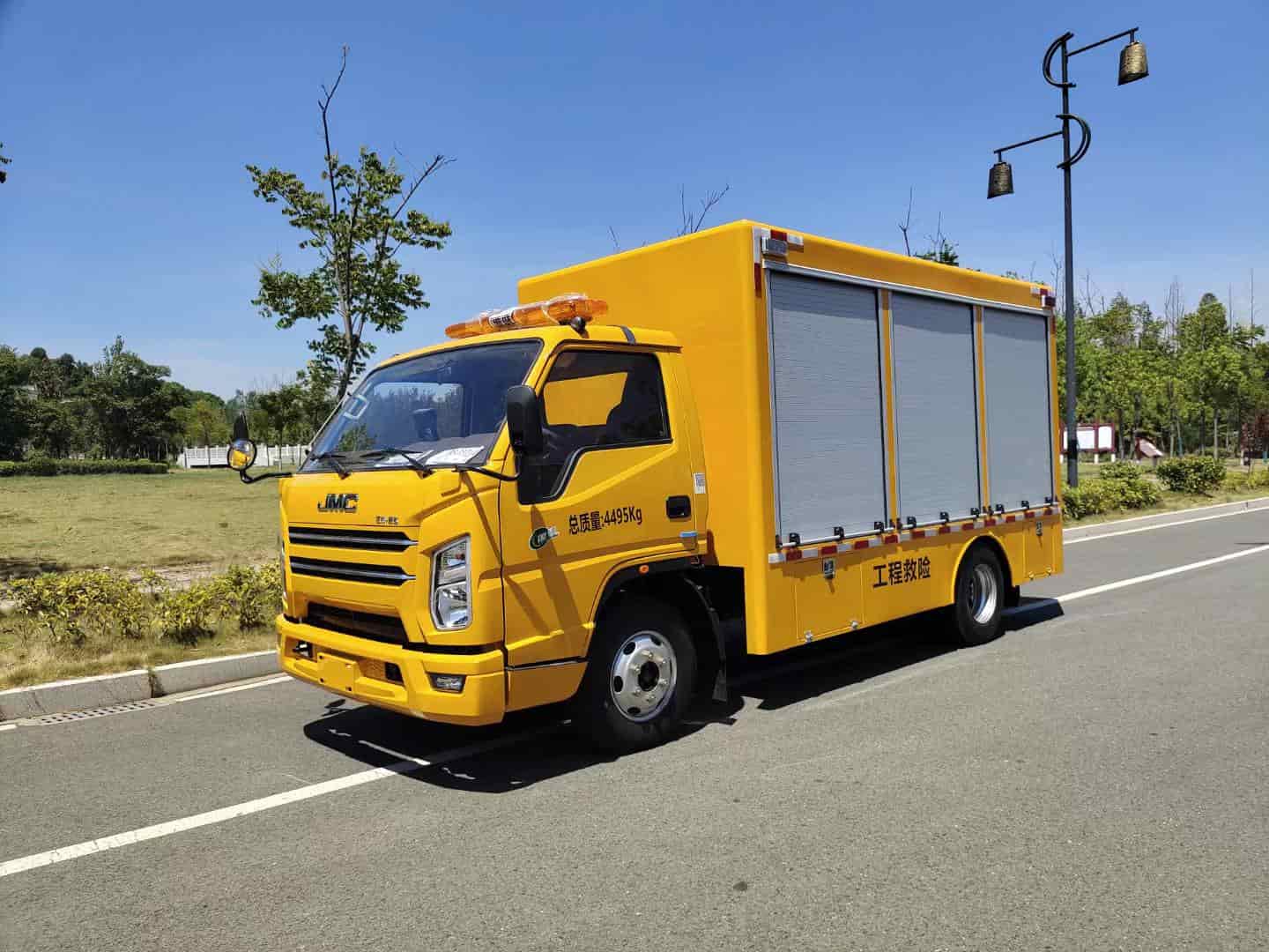 江铃顺达救险车