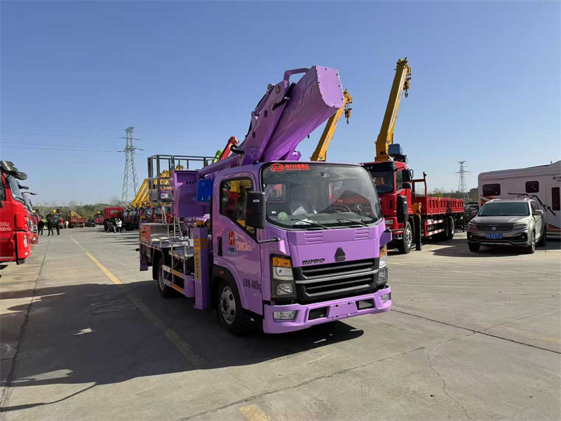 重汽33米高空作业车