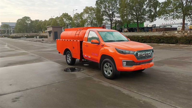 福田皮卡四驱森林消防车