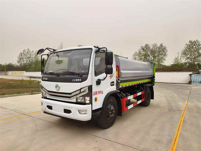 东风D7侧装压缩垃圾车9方