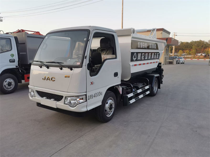 江淮康铃X1高位无泄漏自装卸垃圾车