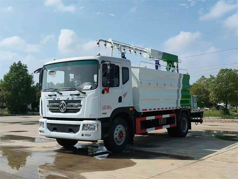 东风多利卡D9铁路抑尘车