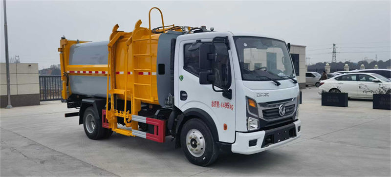 东风多利卡蓝牌7.5方侧挂压缩垃圾车