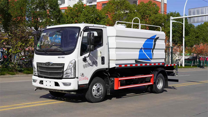 福田蓝牌7方洒水车