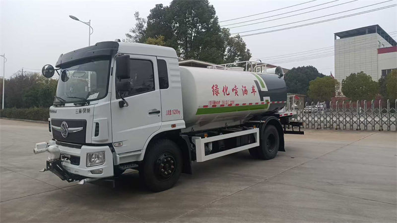 三环昊龙玉柴170马力12 方洒水车