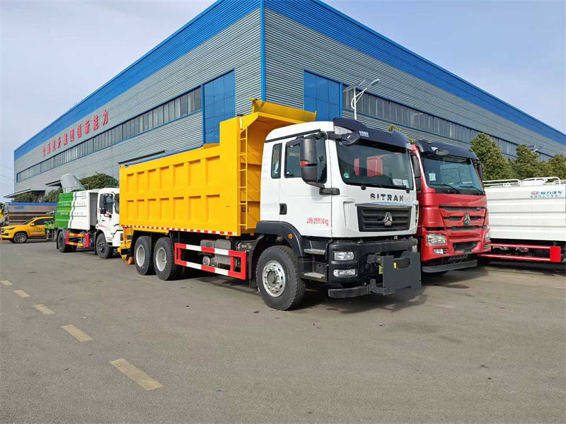 重汽汕德卡后双桥除雪车