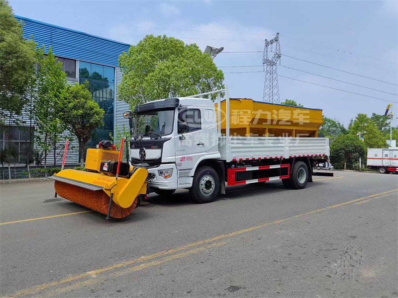 陕汽德龙L5000单桥除雪车