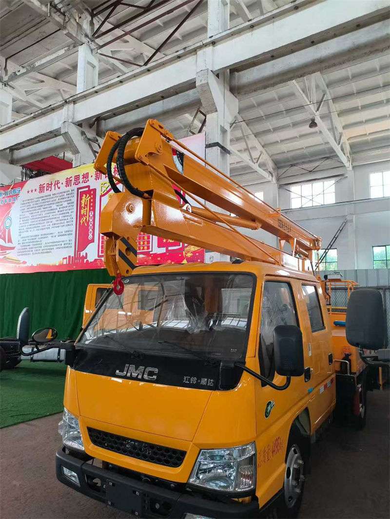 江铃黑脸13米高空作业车