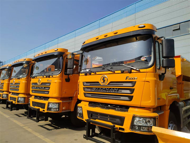 出口陕汽F3000除雪车