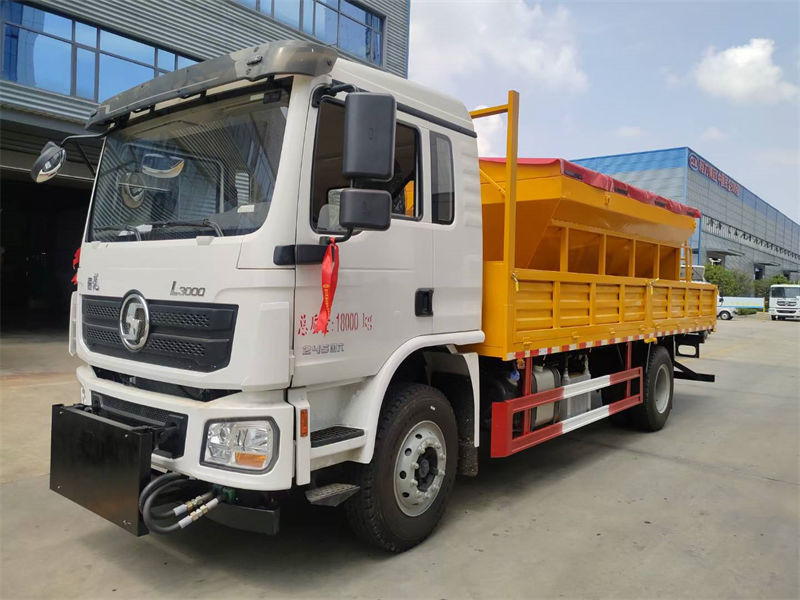 陕汽德龙L3000除雪车
