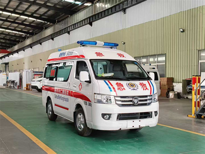 福田G7短轴转运救护车