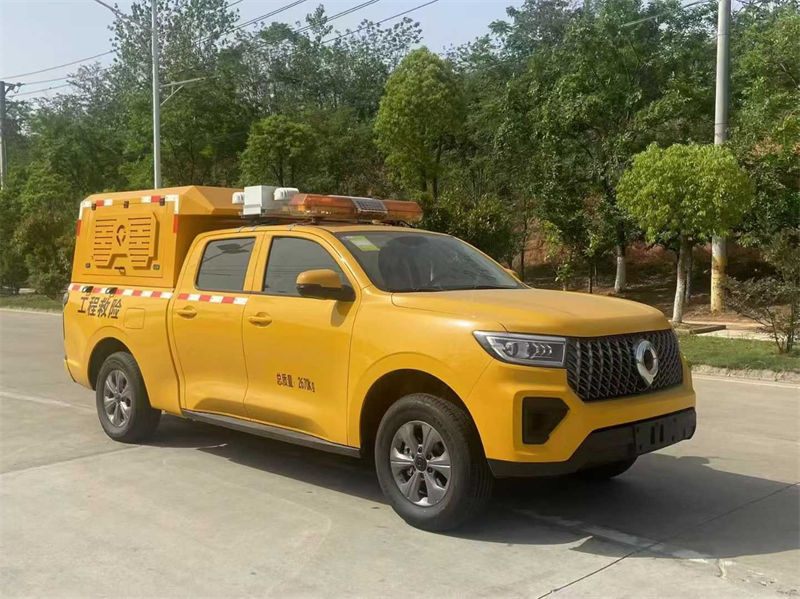 长城炮四驱柴油手动挡皮卡救险车