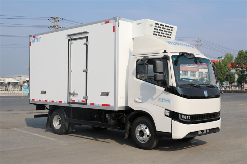 吉利远程星智H8E100.46度电纯电动冷藏车