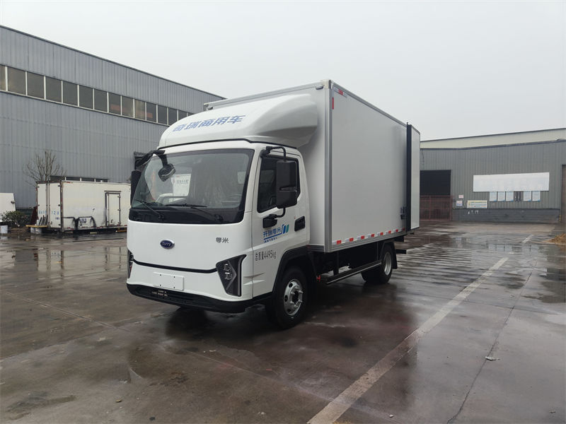 开瑞零米4米2纯电动冷藏车（100.46度电120KW）