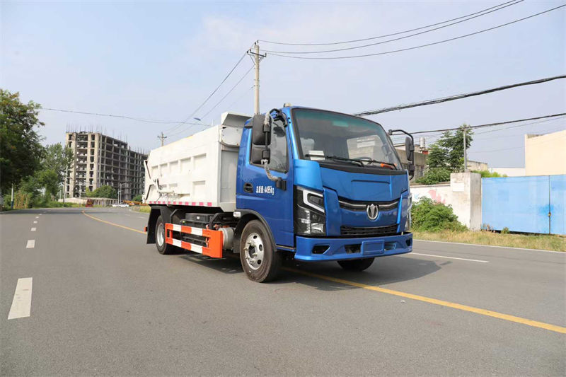 飞碟奥驰EV2纯电动厢式垃圾车