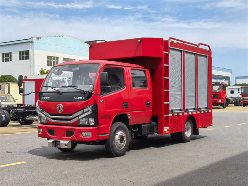 东风抢险救援照明车