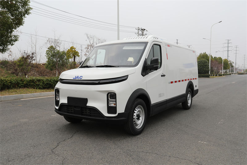 江淮Vαn宝路5.3方纯电动冷藏车可进地下室