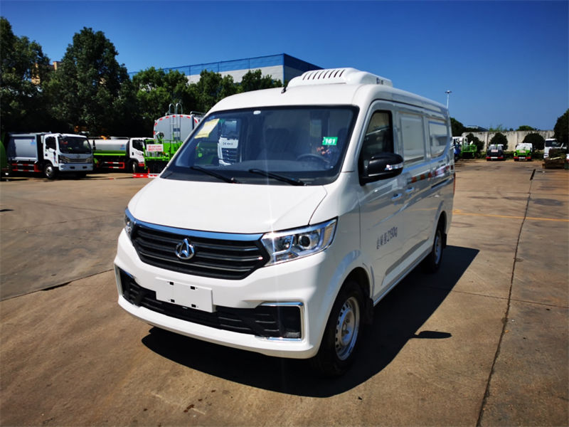 长安跨越V3面包冷藏车