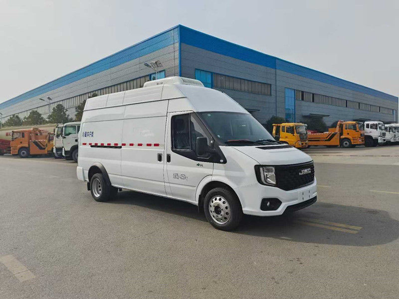 江铃福顺面包冷藏车（柴油后双胎）