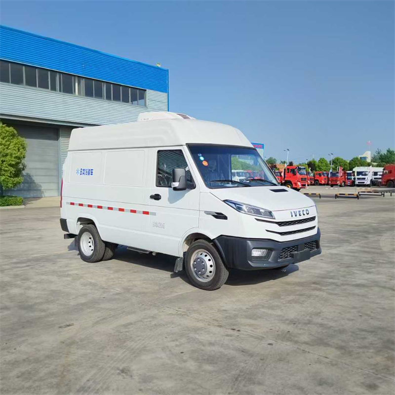 依维柯短轴面包冷藏车