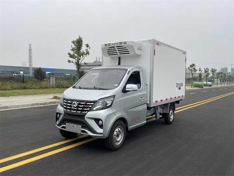 长安新星卡冷藏车