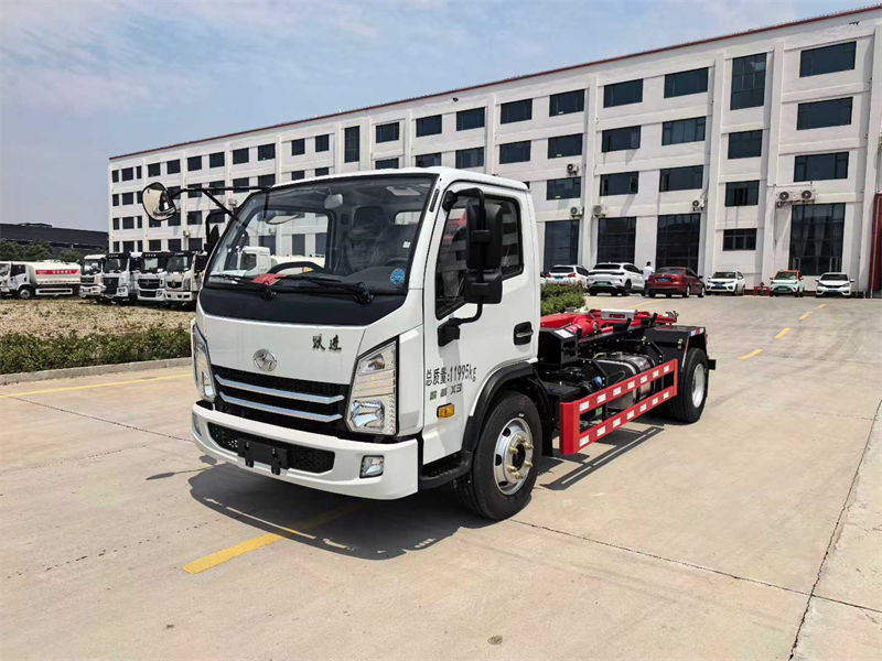 跃进麒麟X3黄牌地库版钩臂垃圾车