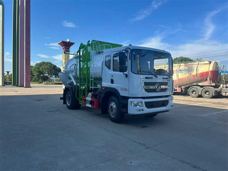 东风多利卡D9圆罐餐厨垃圾车