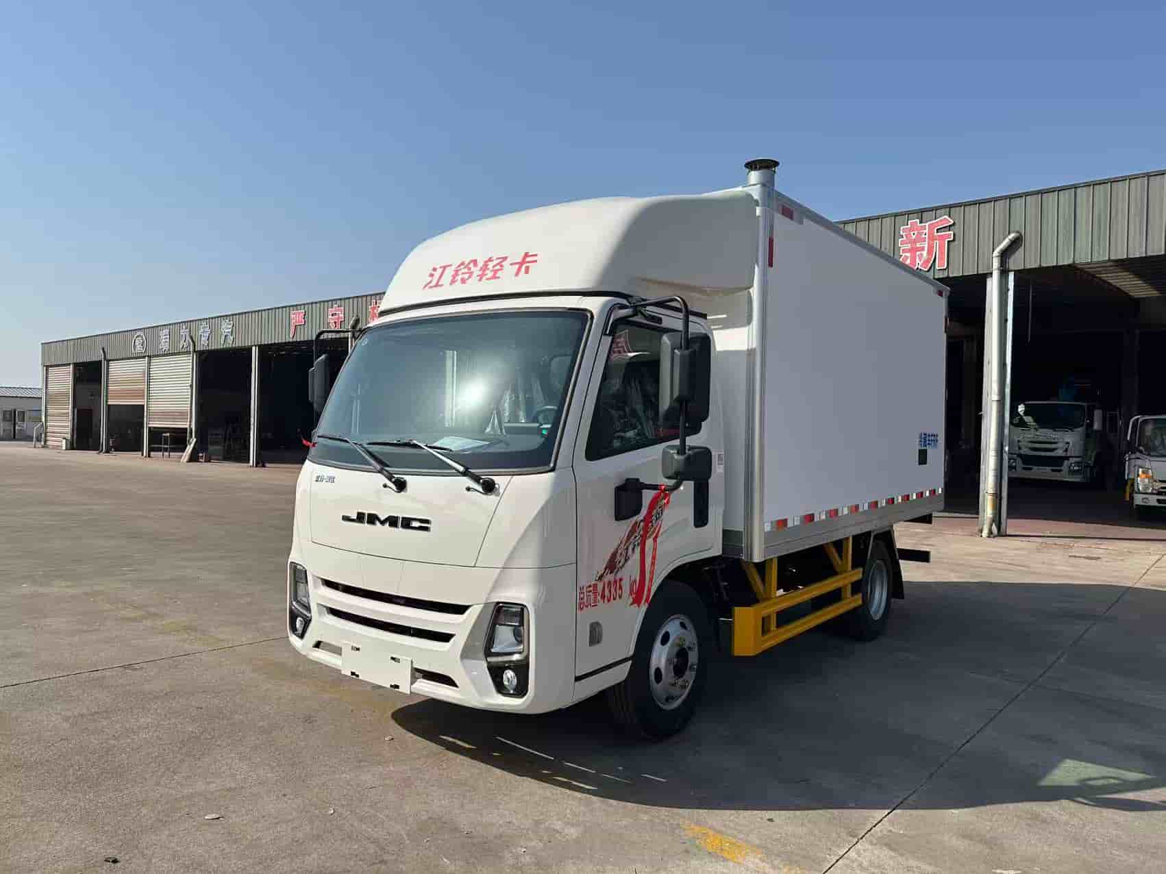 江铃新顺达3.7米冷藏车