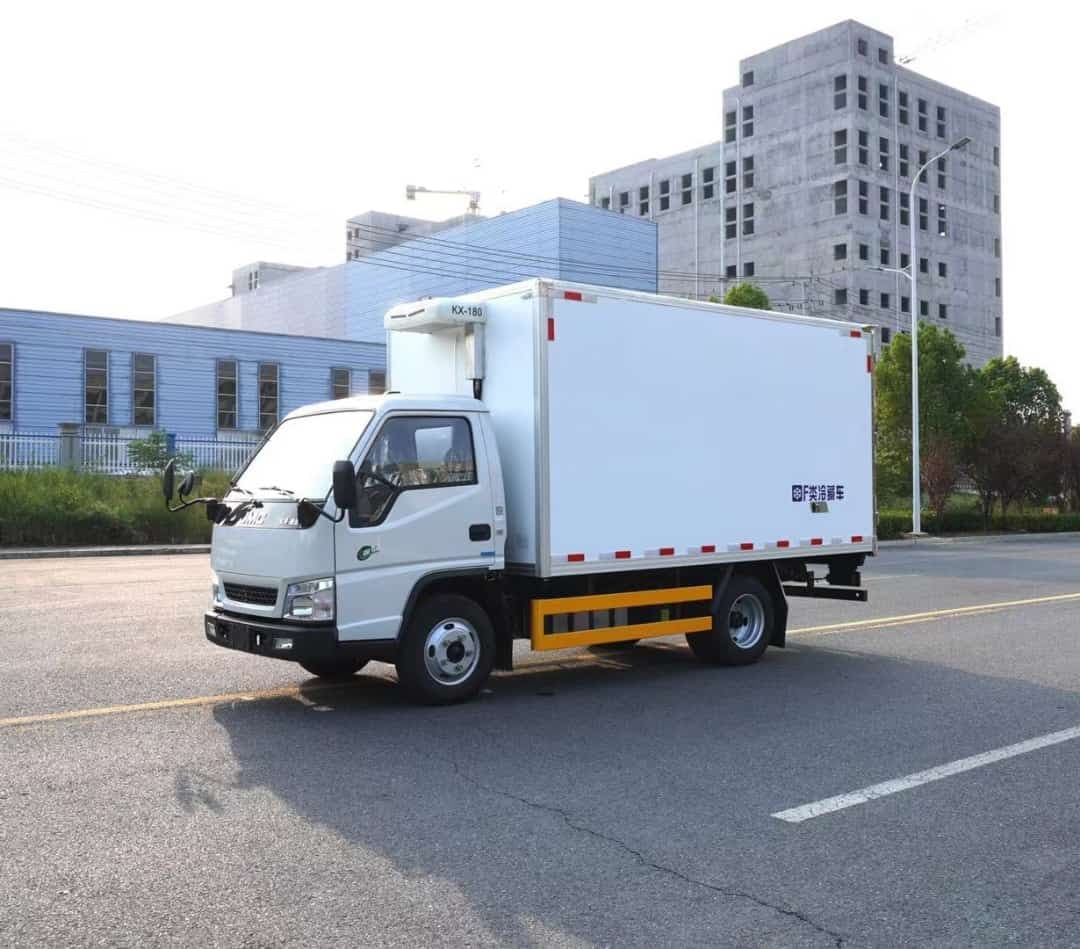 江铃顺达小卡冷藏车
