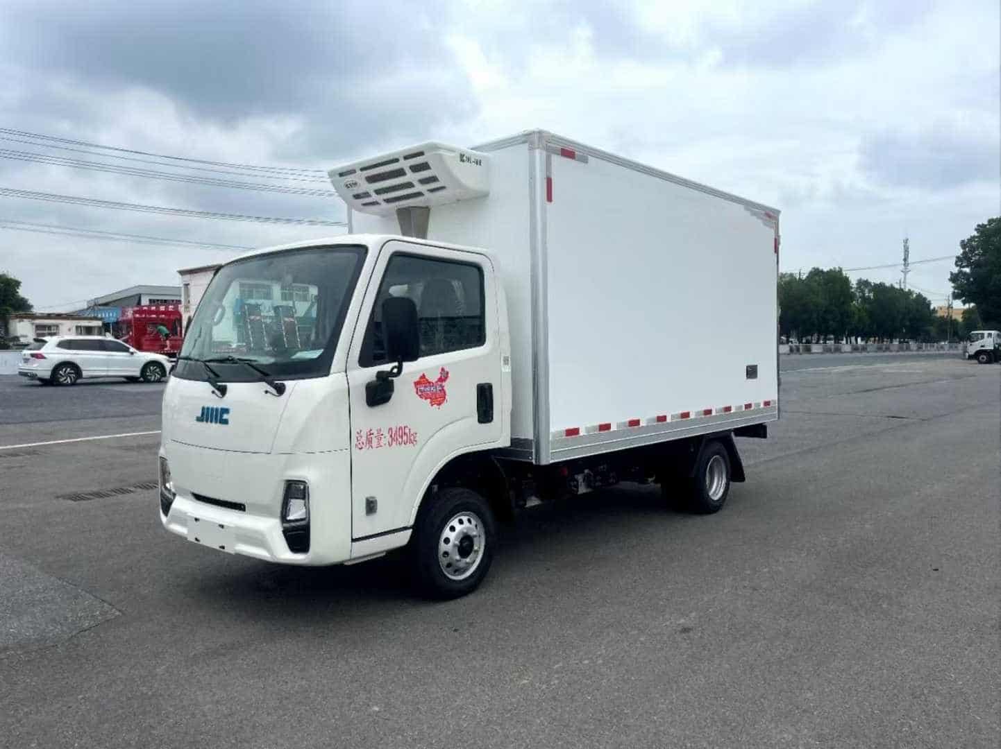 江铃Ｅ顺达纯电3.7米冷藏车