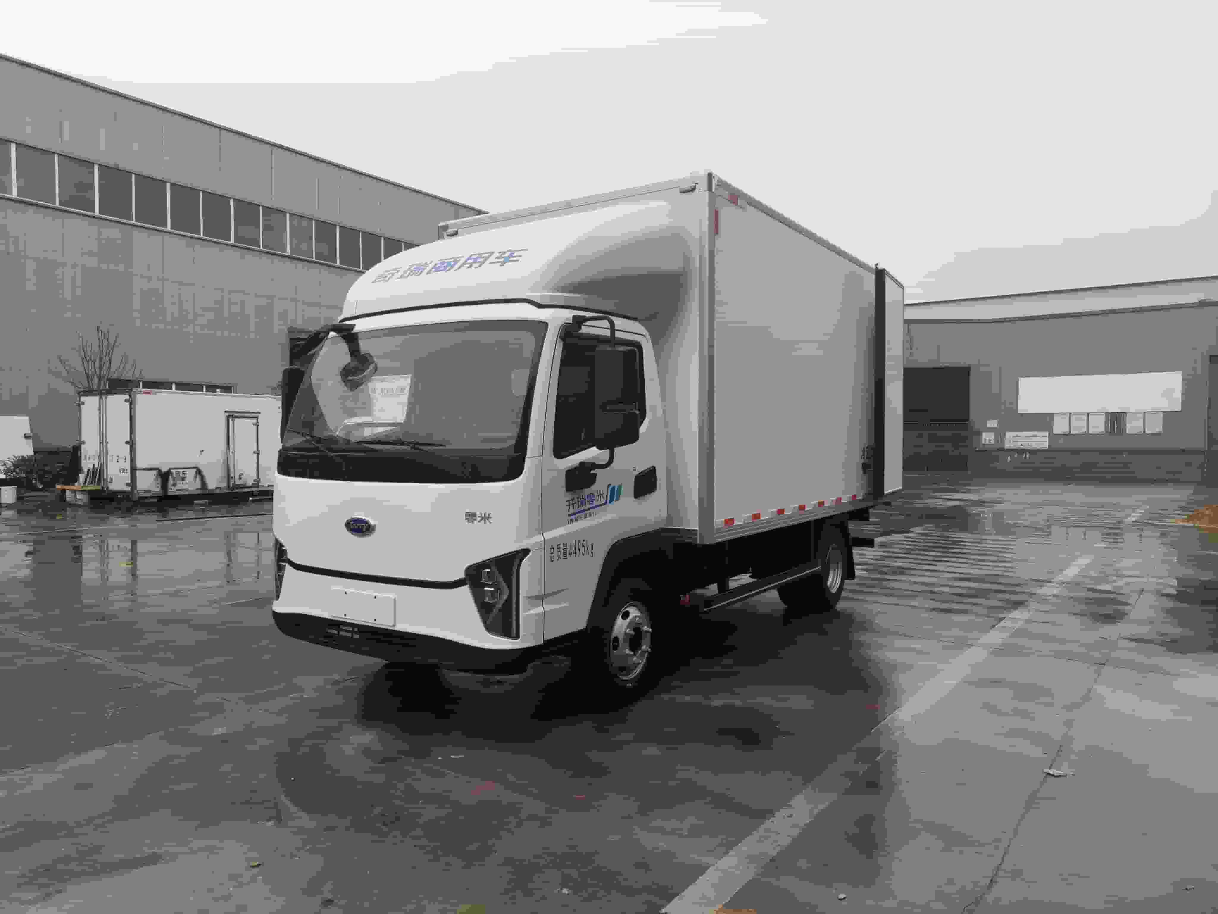 开瑞零米4米2纯电动冷藏车（140kwh宁德时代）