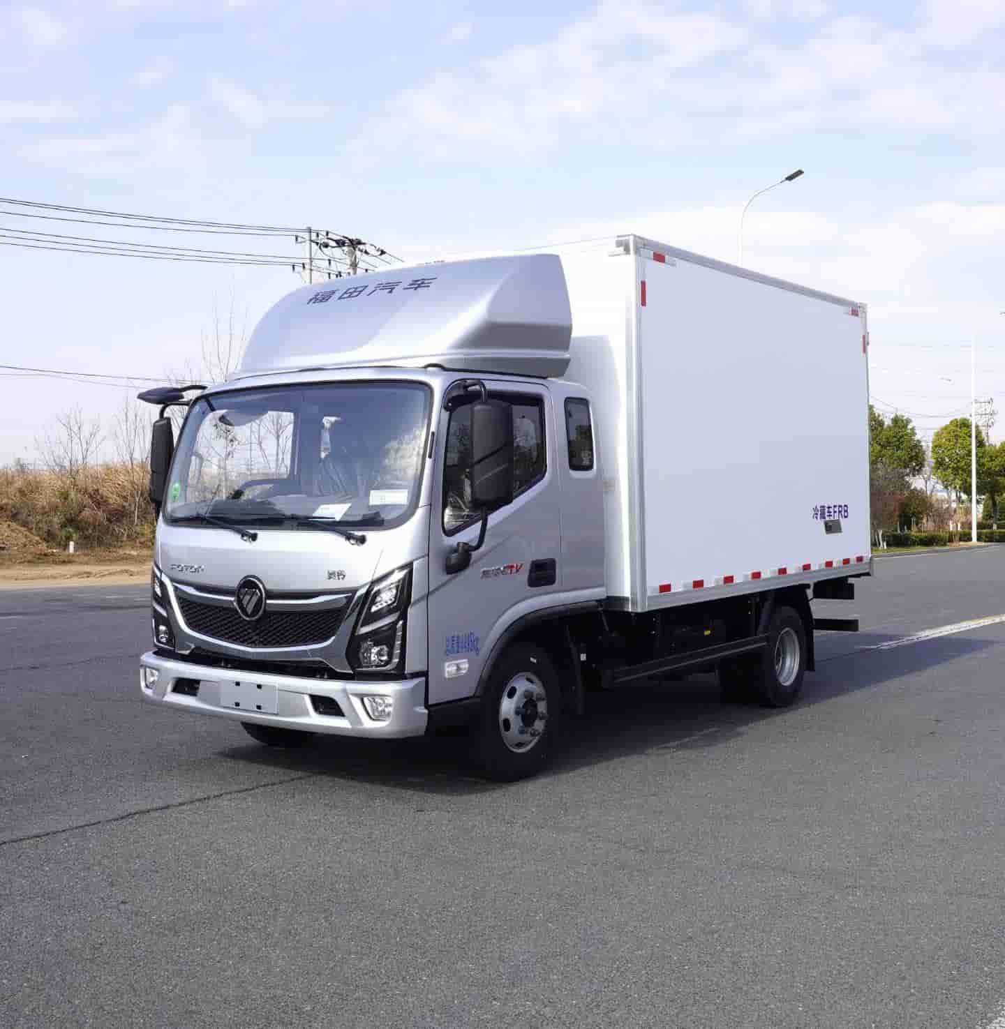 福田奥铃CTV（排半）冷藏车