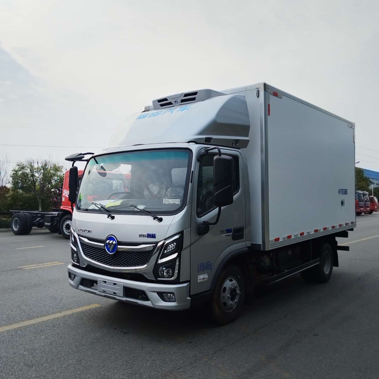福田奥铃智蓝新能源混动冷藏车（绿牌）