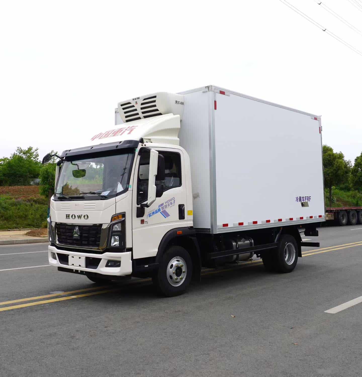 重汽统帅T5(宽体)冷藏车(一拖二冷机)