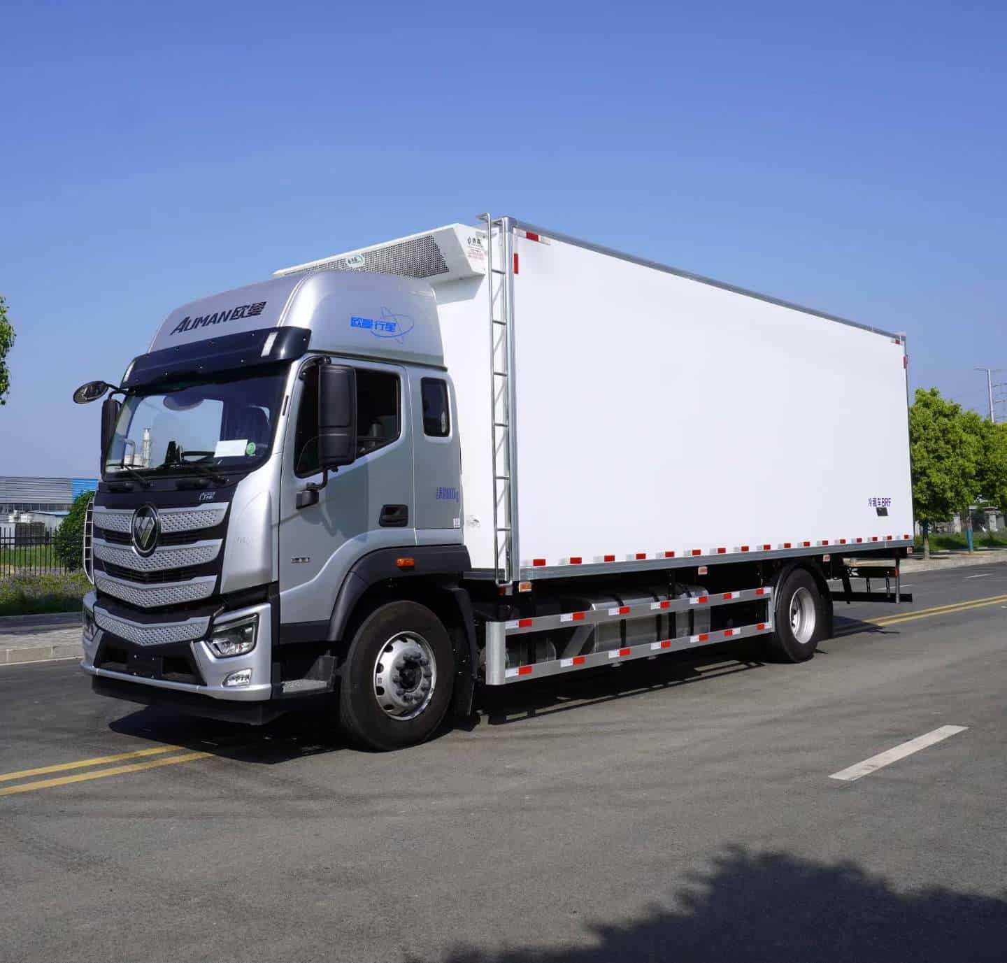 福田欧曼行星(7.8米）冷藏车(国六)