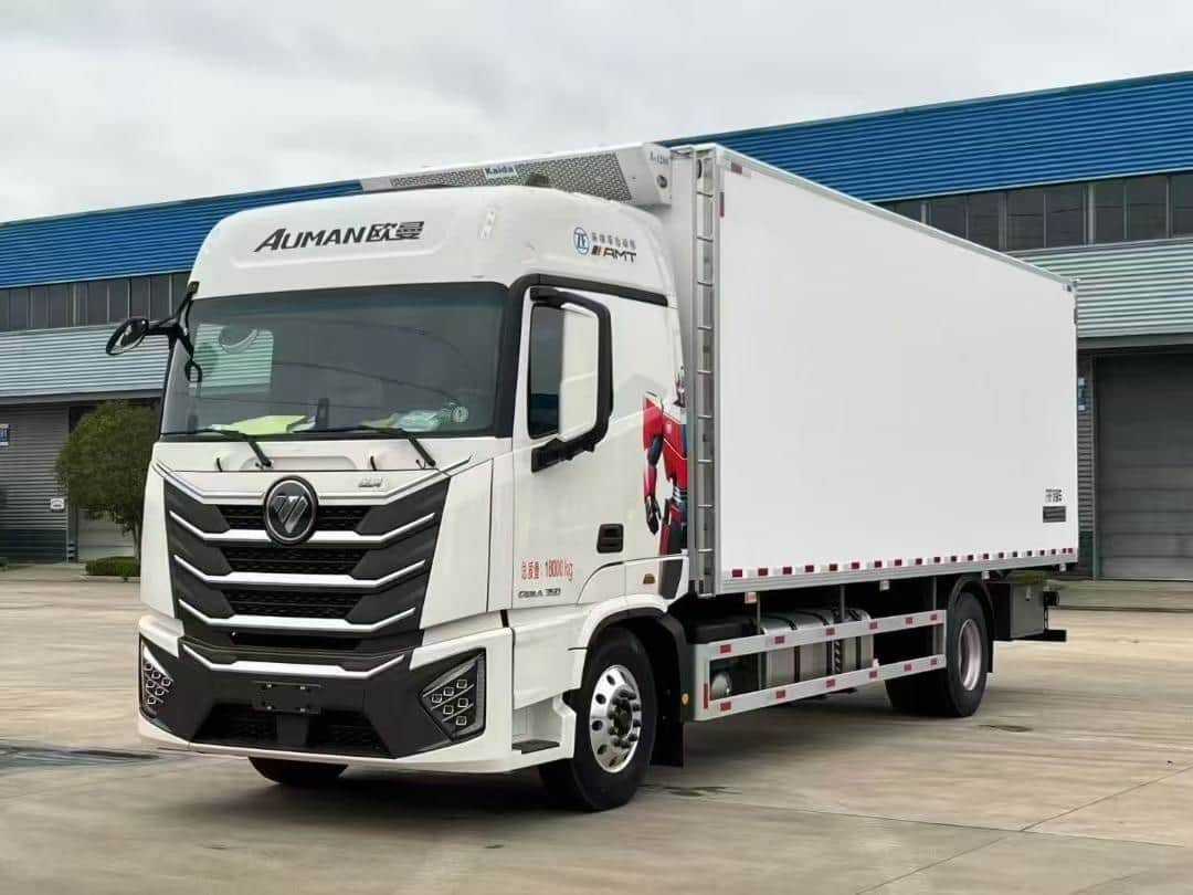 7.8米福田欧曼GTL康机350自动档冷藏车