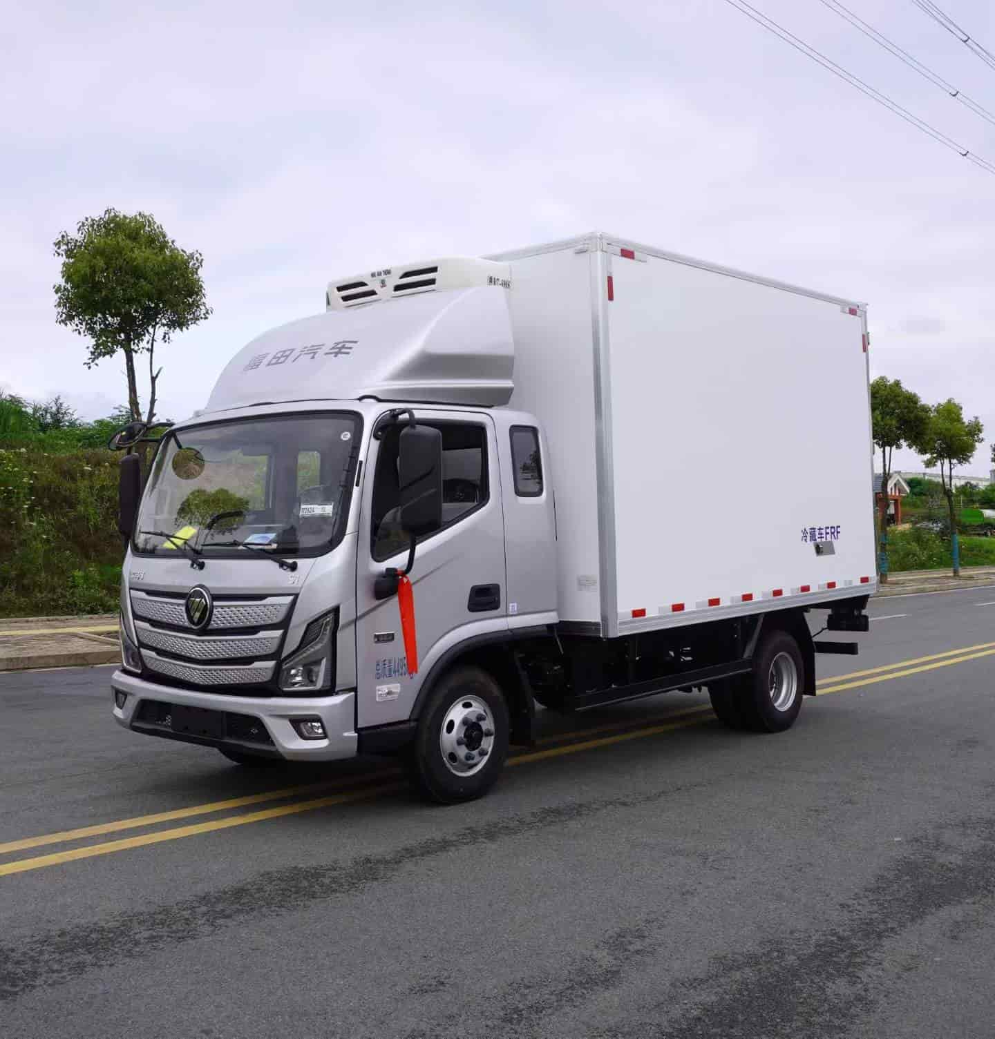 福田欧马可S1（排半）冷藏车